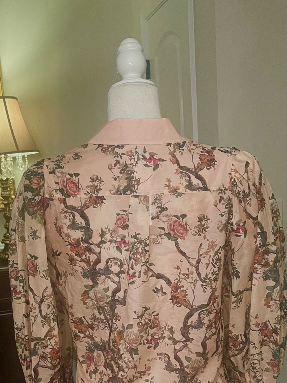 Alice +Olivia Charis Floral Pink Blouse in Sunset Grove English Rose Sz L NWT - Picture 9 of 16